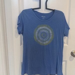 XL Columbia t-shirt
